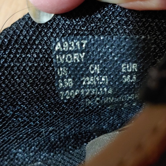 Coach Ivory Camouflage Sneakers 6.5M - Picture 13 of 16